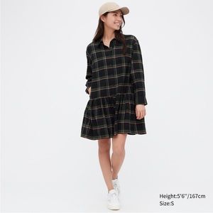 Uniqlo Tiered Plaid Mini Shirt Dress with Pockets on the sides, size XS